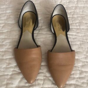 Michael Kors black/tan flats